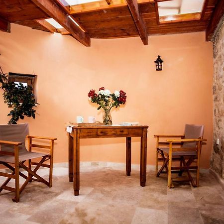 Margarítai Ariadne Traditional Home מראה חיצוני תמונה