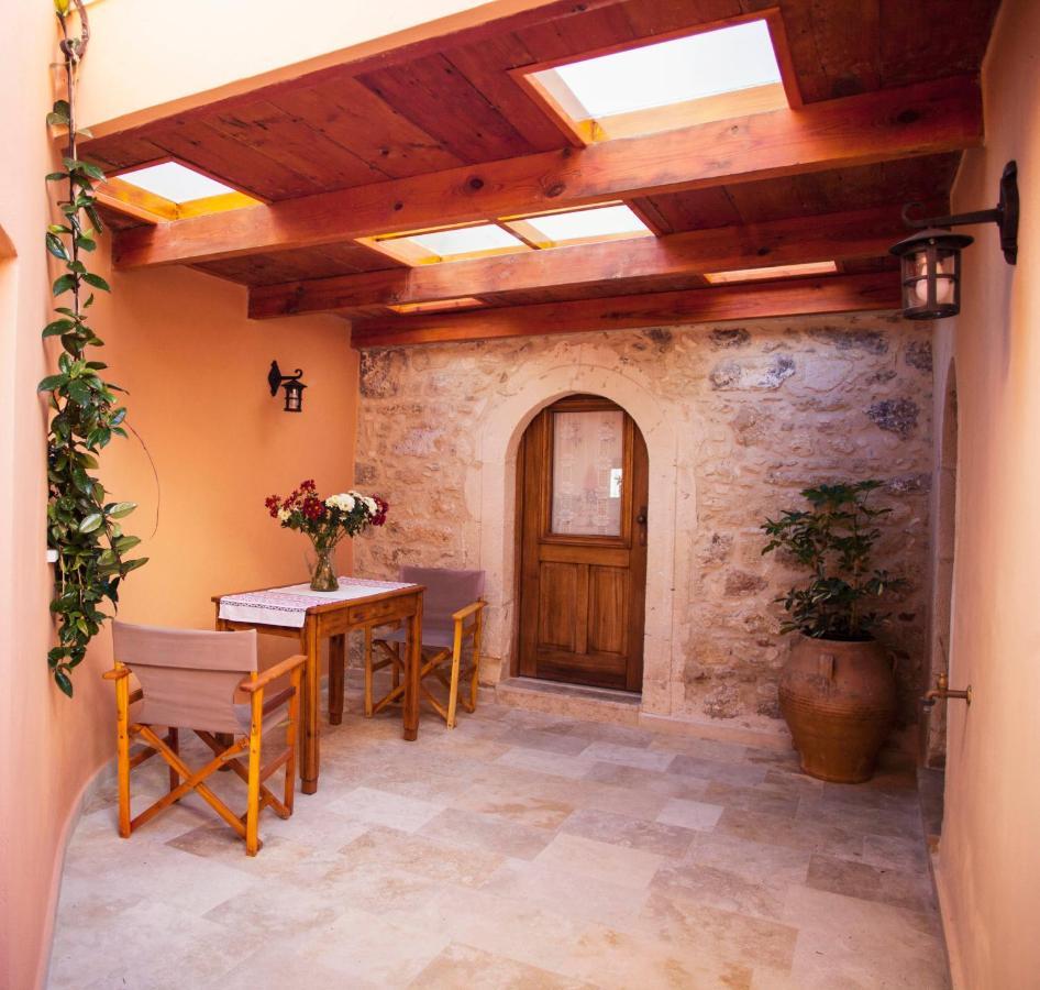 Margarítai Ariadne Traditional Home מראה חיצוני תמונה