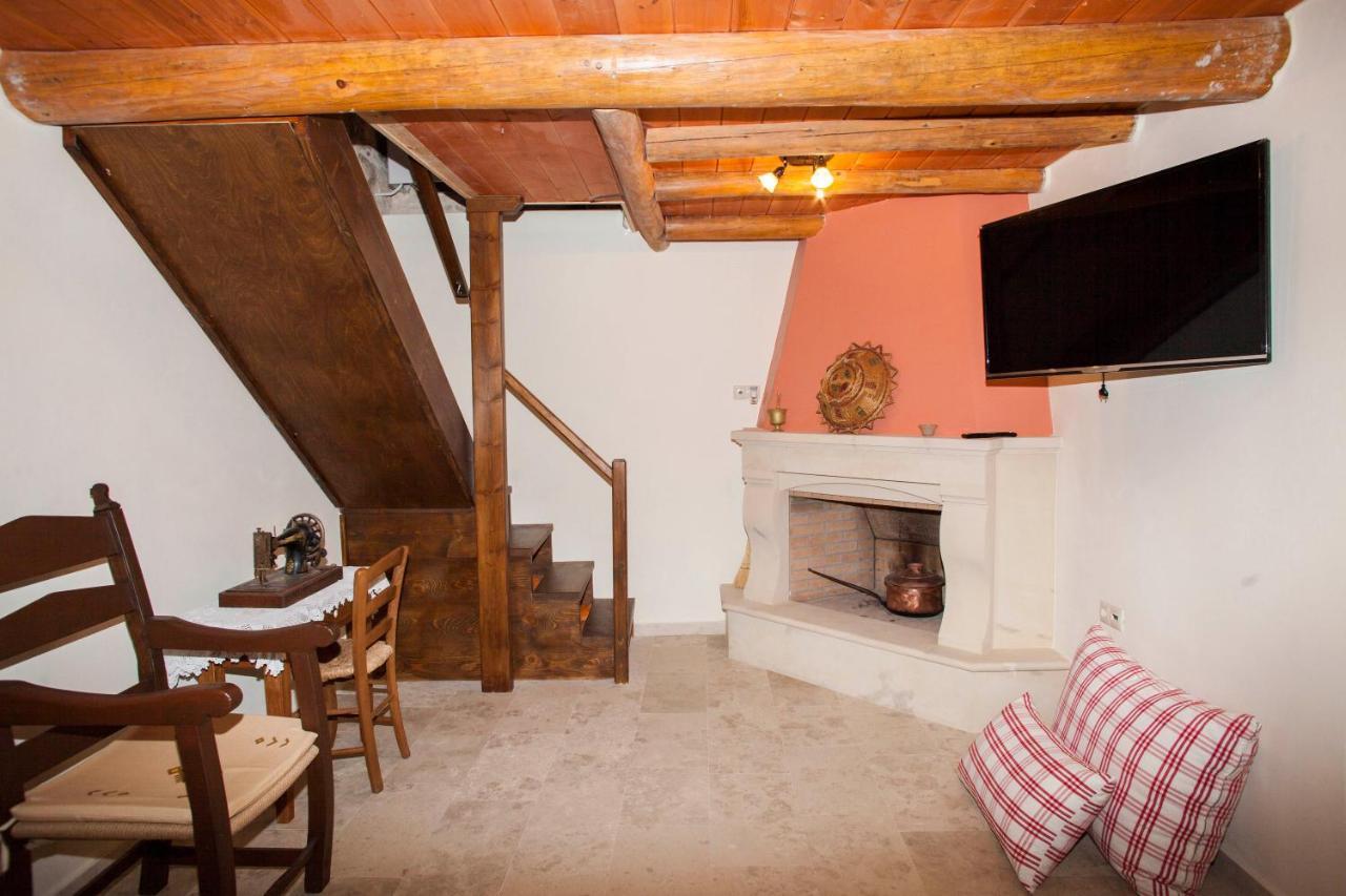 Margarítai Ariadne Traditional Home מראה חיצוני תמונה