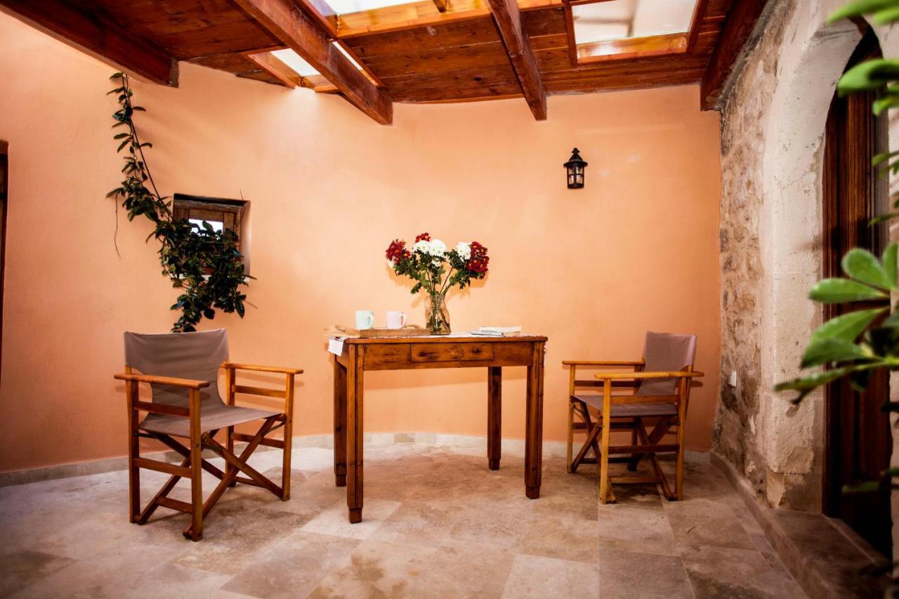 Margarítai Ariadne Traditional Home מראה חיצוני תמונה