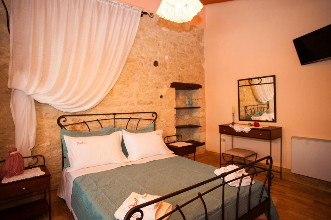 Margarítai Ariadne Traditional Home מראה חיצוני תמונה