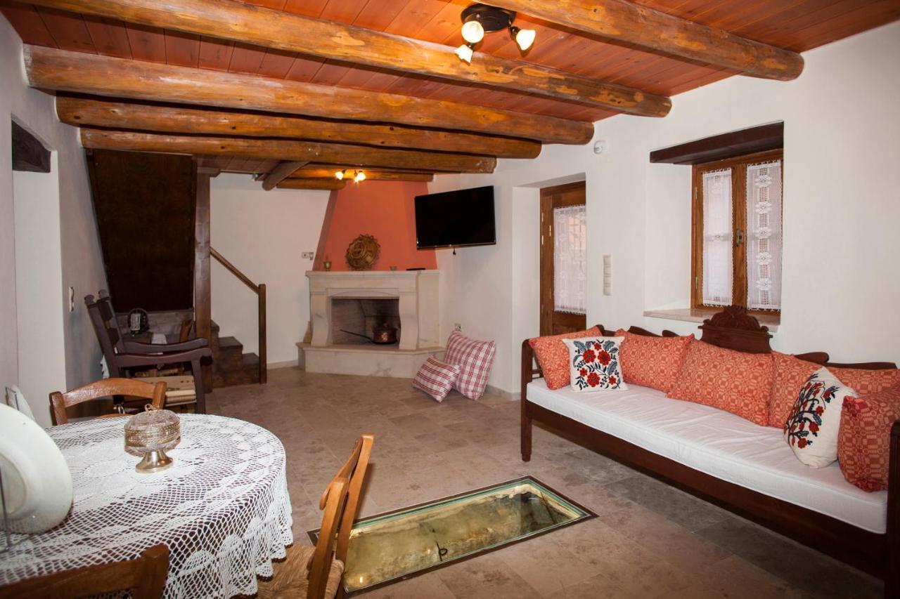 Margarítai Ariadne Traditional Home מראה חיצוני תמונה